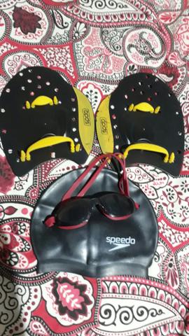 Vendo material para natação
