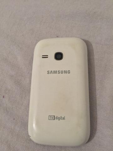 Celular semi novo