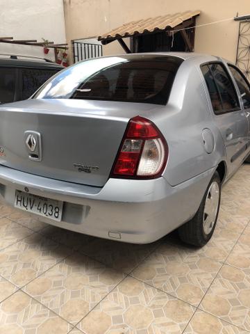 Renault Clio Sedan 2006 - Foto 2