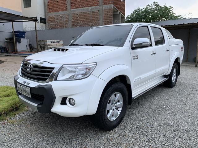 Vendo camionete Hilux