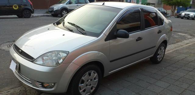 Ford Fiesta 1.6 completo - Foto 17