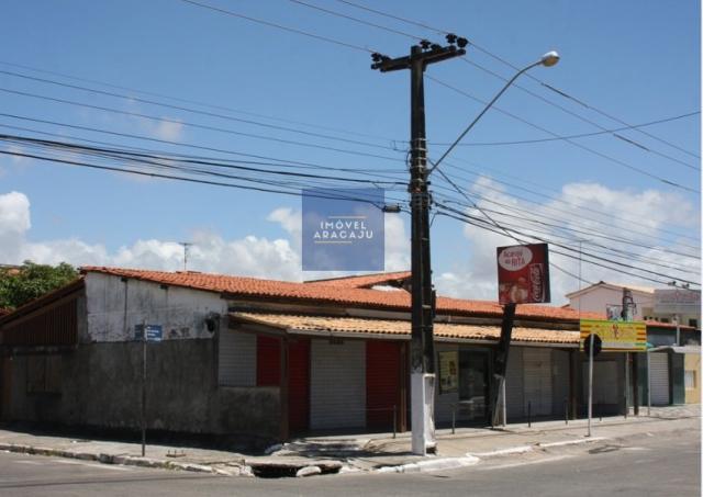 Ponto comercial com 04 lojas, na Coroa do Meio