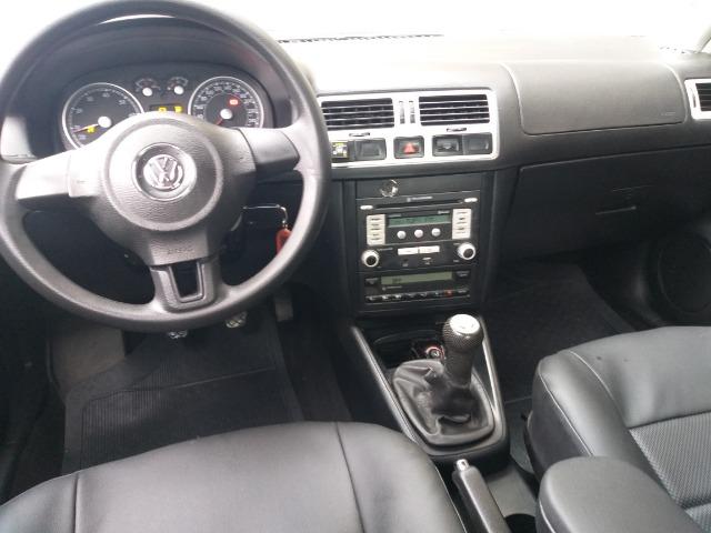 VW Bora + Gnv Troco e financio aceito carro ou moto maior ou menor valor - Foto 16