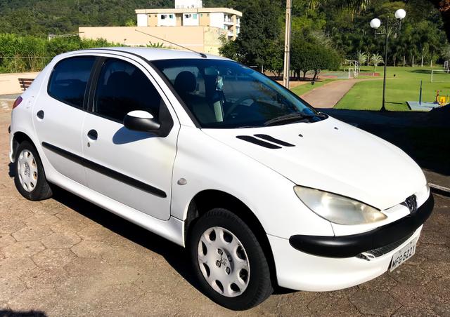 Peugeot 206 - Abaixo da FIP