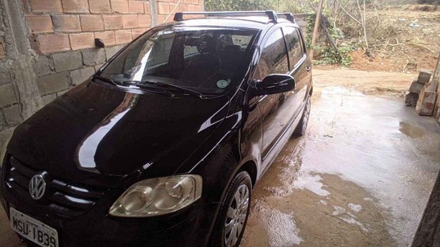 2010 VOLKSWAGEN FOX