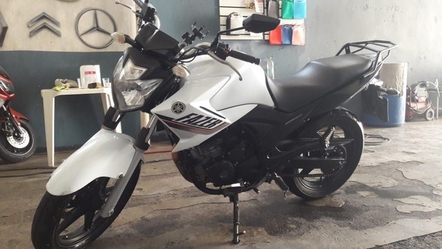 FAZER 250 2015 COM ENTRADA MINIMA DE R$1000,00