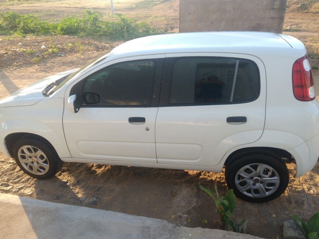 FIAT UNO VIVACE 1.0 2013 FLEX BÁSICO