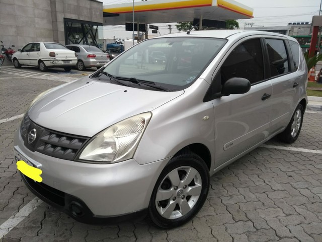 NISSAN LIVINA 1.6 COMPLETA
