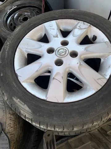 W jogo de rodas nissan March pneu 195/55/15