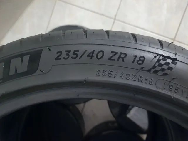 Pneu Michelin PS4 Aro 18 235/40 r18
