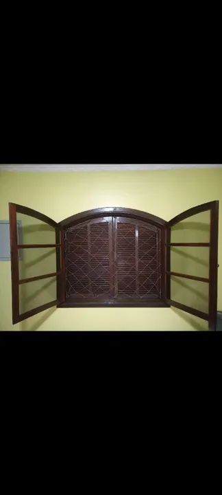 JANELA IMBUIA ESTILO COLONIAL - Foto 4