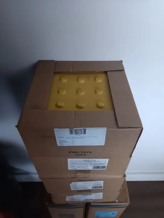 Piso Tátil Alerta PVC  - Foto 3