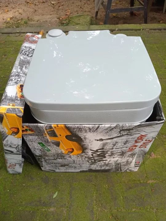 Sanitário qúimico Porta Potti novo para camping ou náutica com caixa  - Foto 3