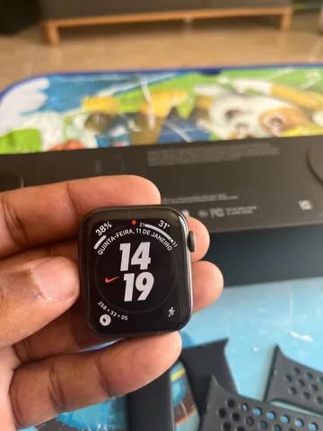 Apple watch series 4 44mm discount gps nike