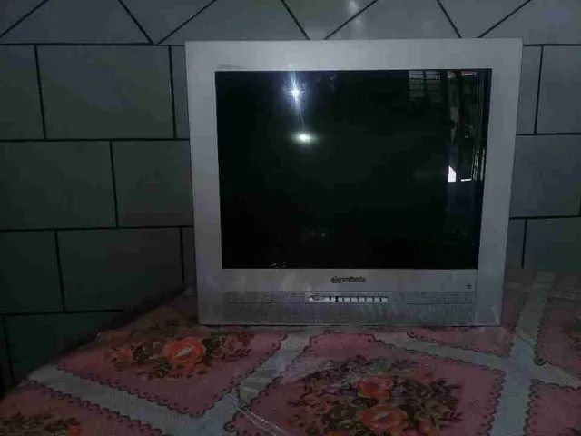 TV 21 polegadas gradiente tela plana