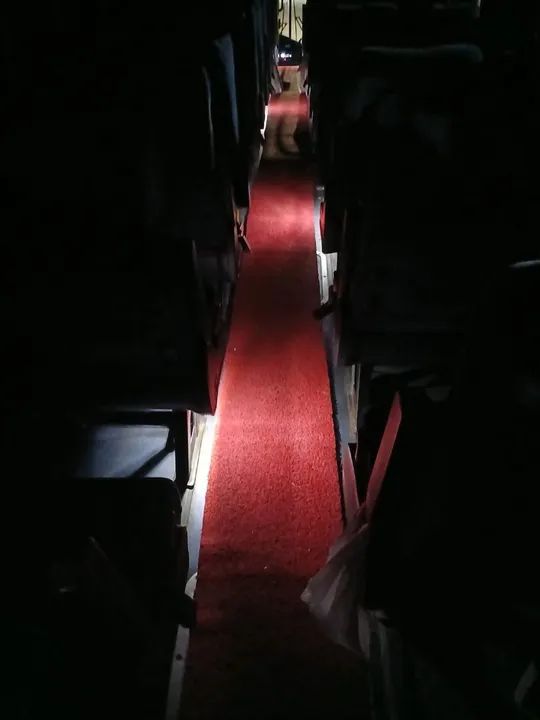 Ônibus  46 lugares completo  - Foto 11