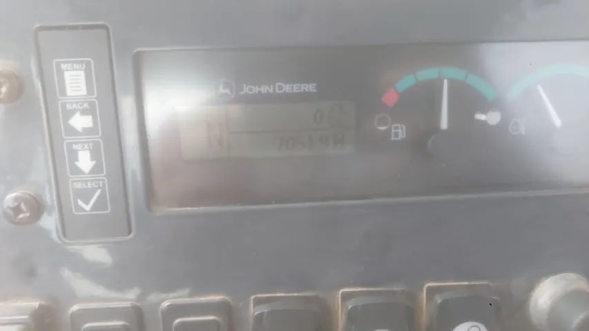 MÁQUINA RETROESCAVADEIRA JOHN DEERE 310L - Foto 4