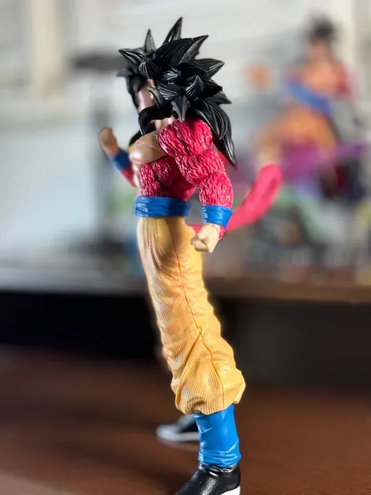 Figure 30 centímetros Goku SSJ4 - Foto 4