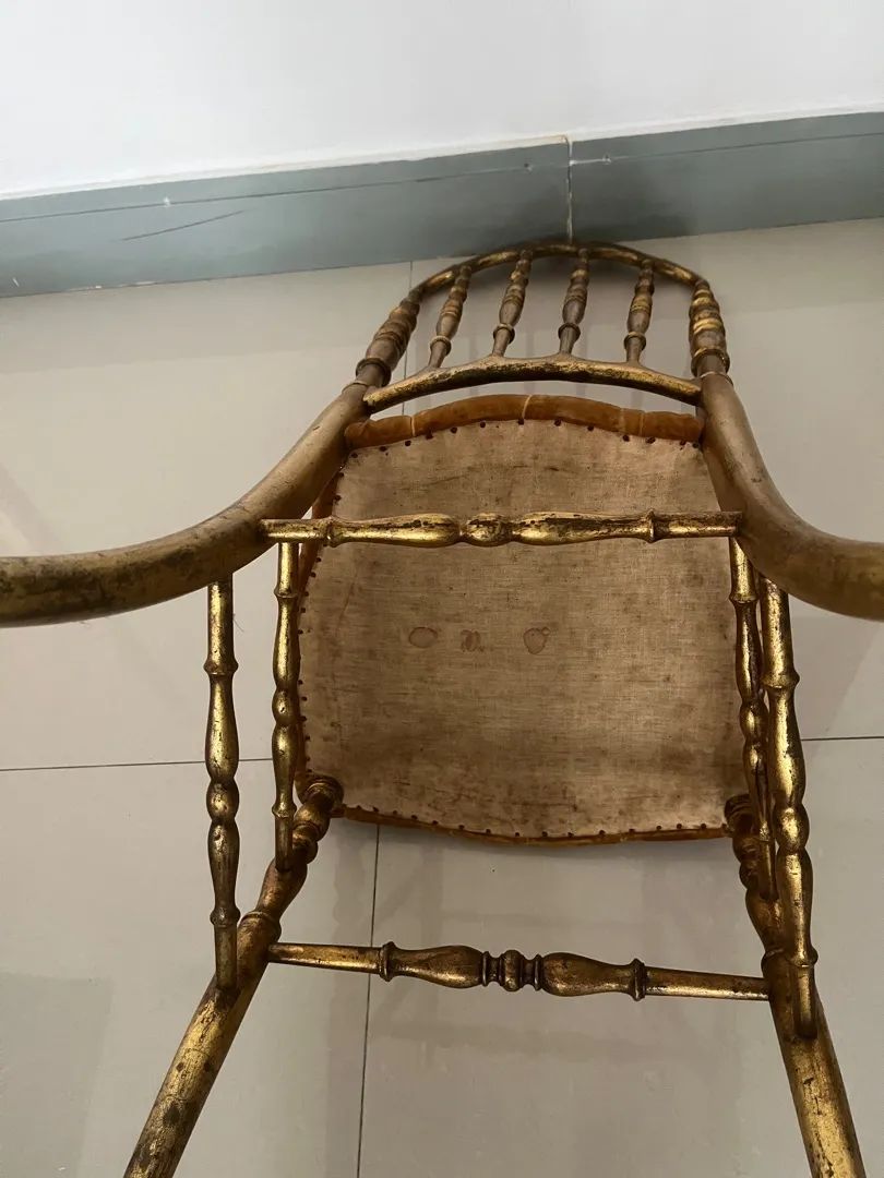 Cadeira  antiga Madeira Dourada  Luiz XV retro vintage - Foto 4
