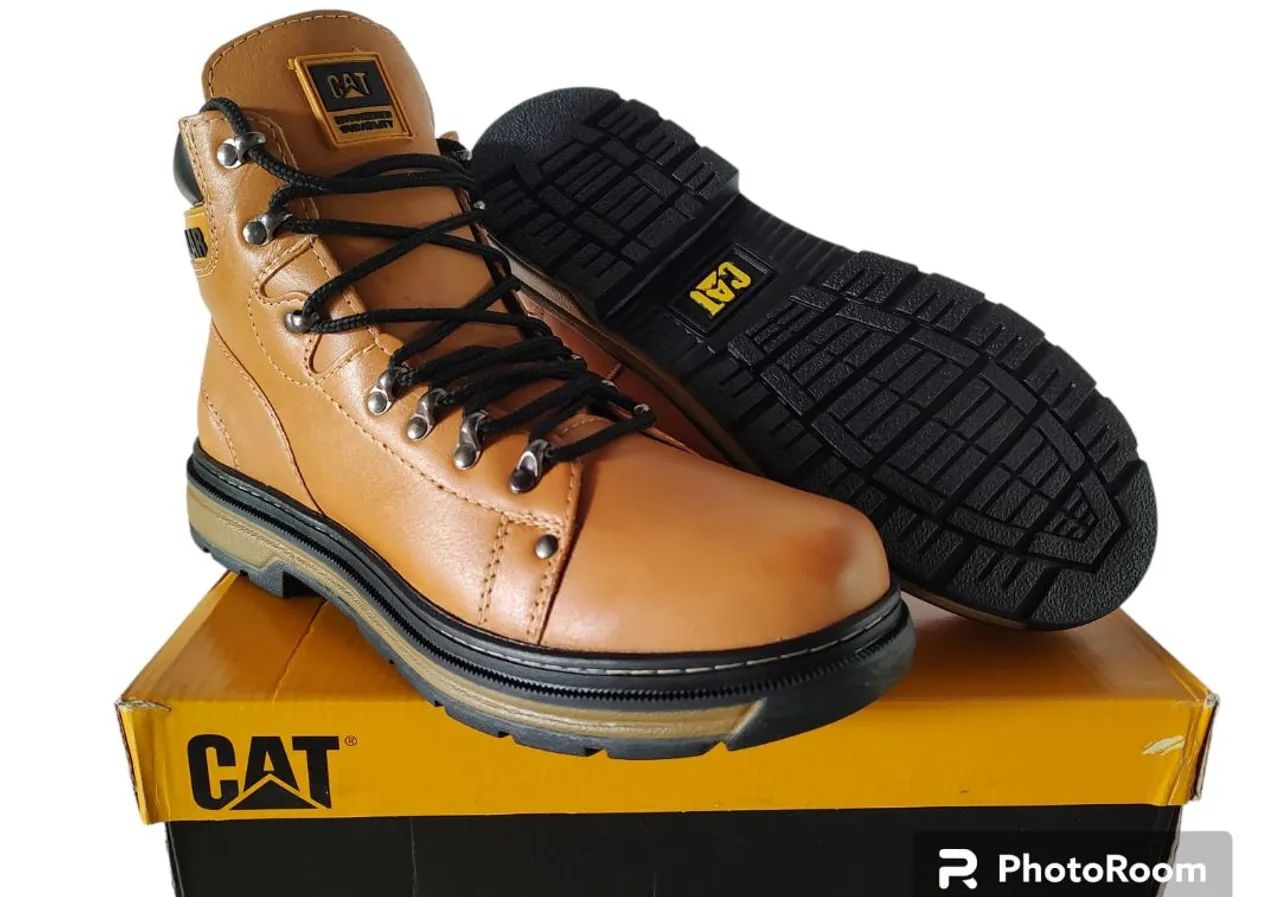 Bota Caterpillar Couro legítimo 