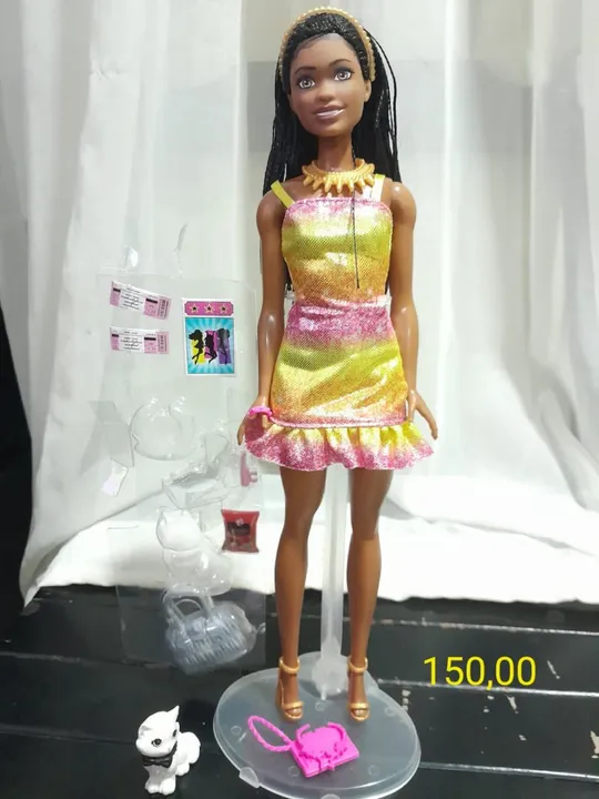 Barbie Brooklyn com acessórios