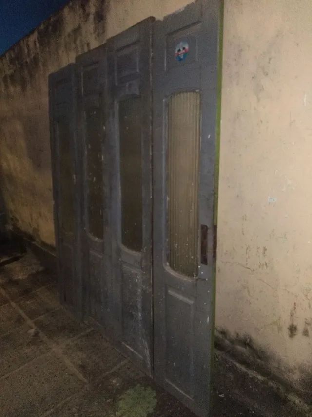 Porta de madeira com 4 partes - Foto 3