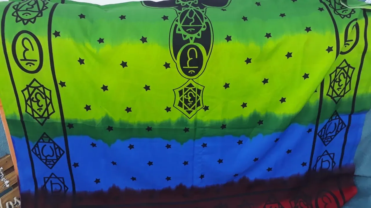 Canga Tie Dye Estrelas