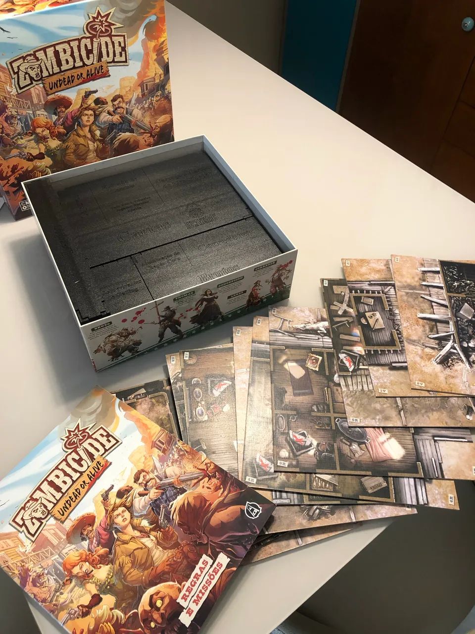 Zombicide: undead or alive jogo de tabuleiro  - Foto 5