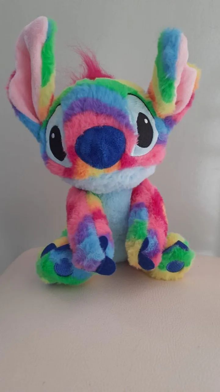 Pelúcia Stitch Arco-Íris -nova