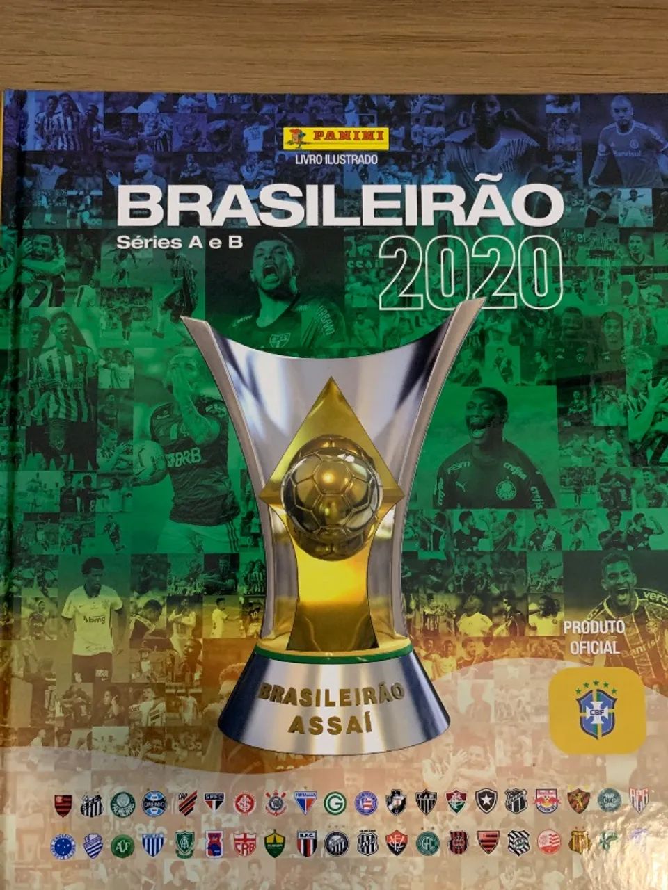 Álbum de figurinhas completo capa dura- Brasileirão (20/21/22/23/24) e Libertadores (23/24