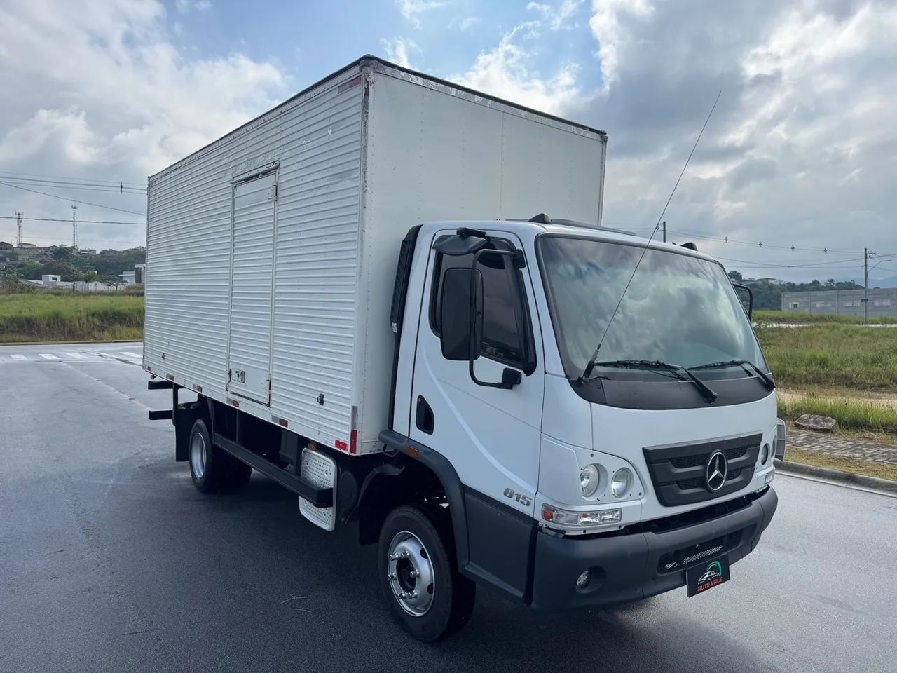 Mercedes-Benz 815 Baú - Oportunidade!