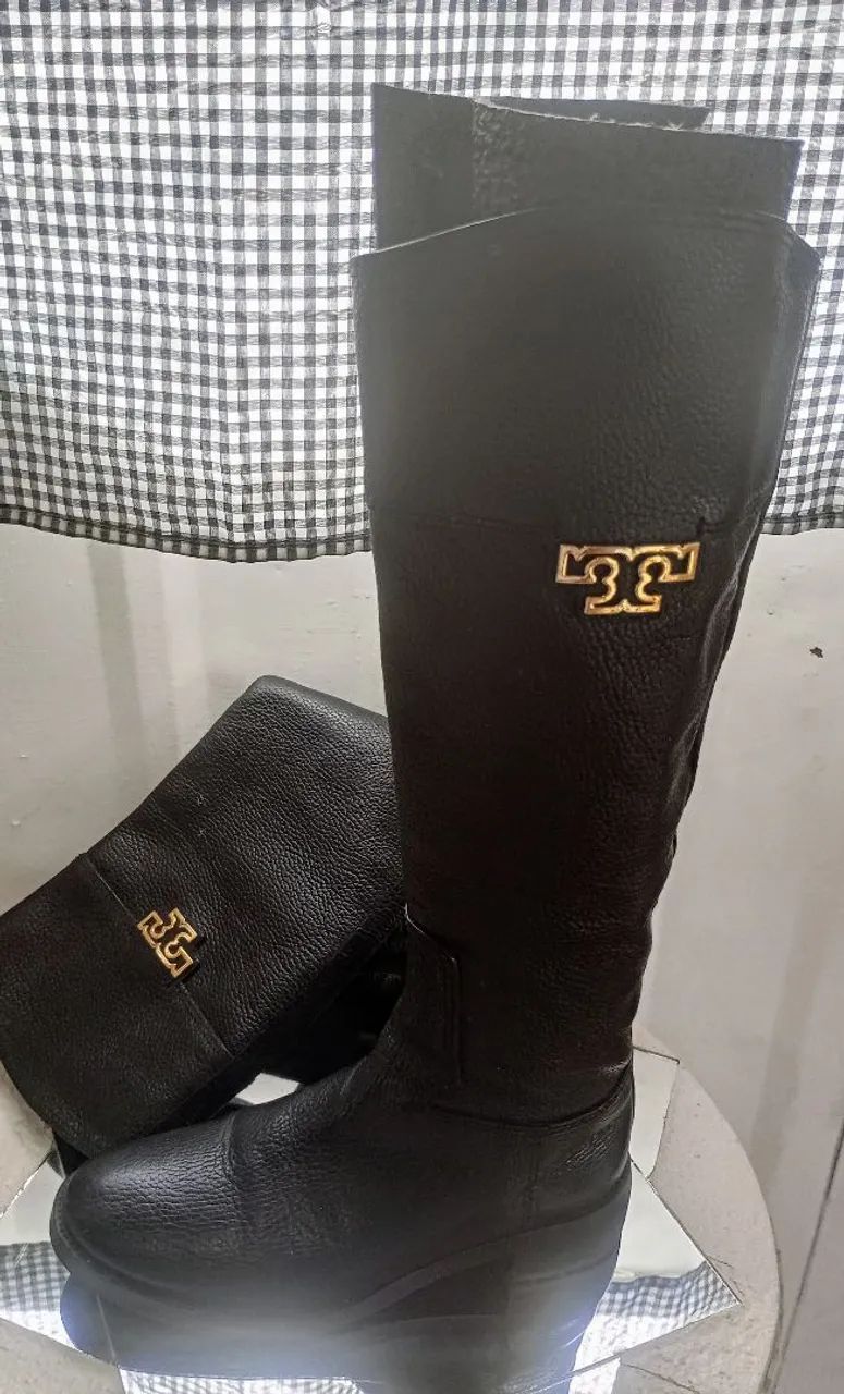 Bota de cano alto preta - Tory Burch - Foto 3