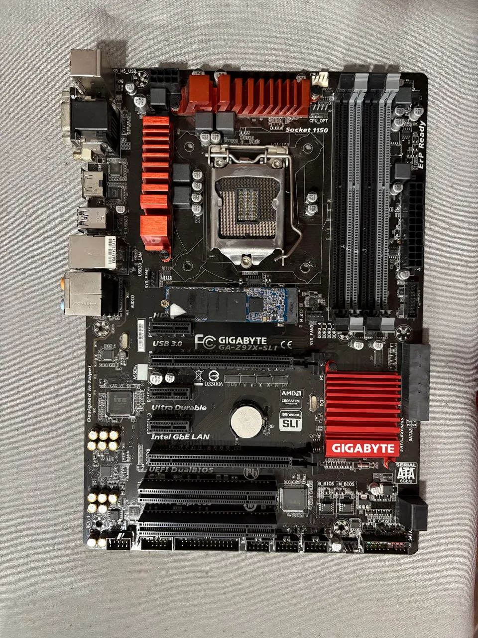 Placa mãe Gigabyte GA-Z97X-SLI