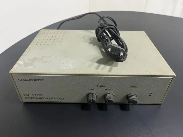 DISTRIBUIDOR DE VÍDEO DV 1100