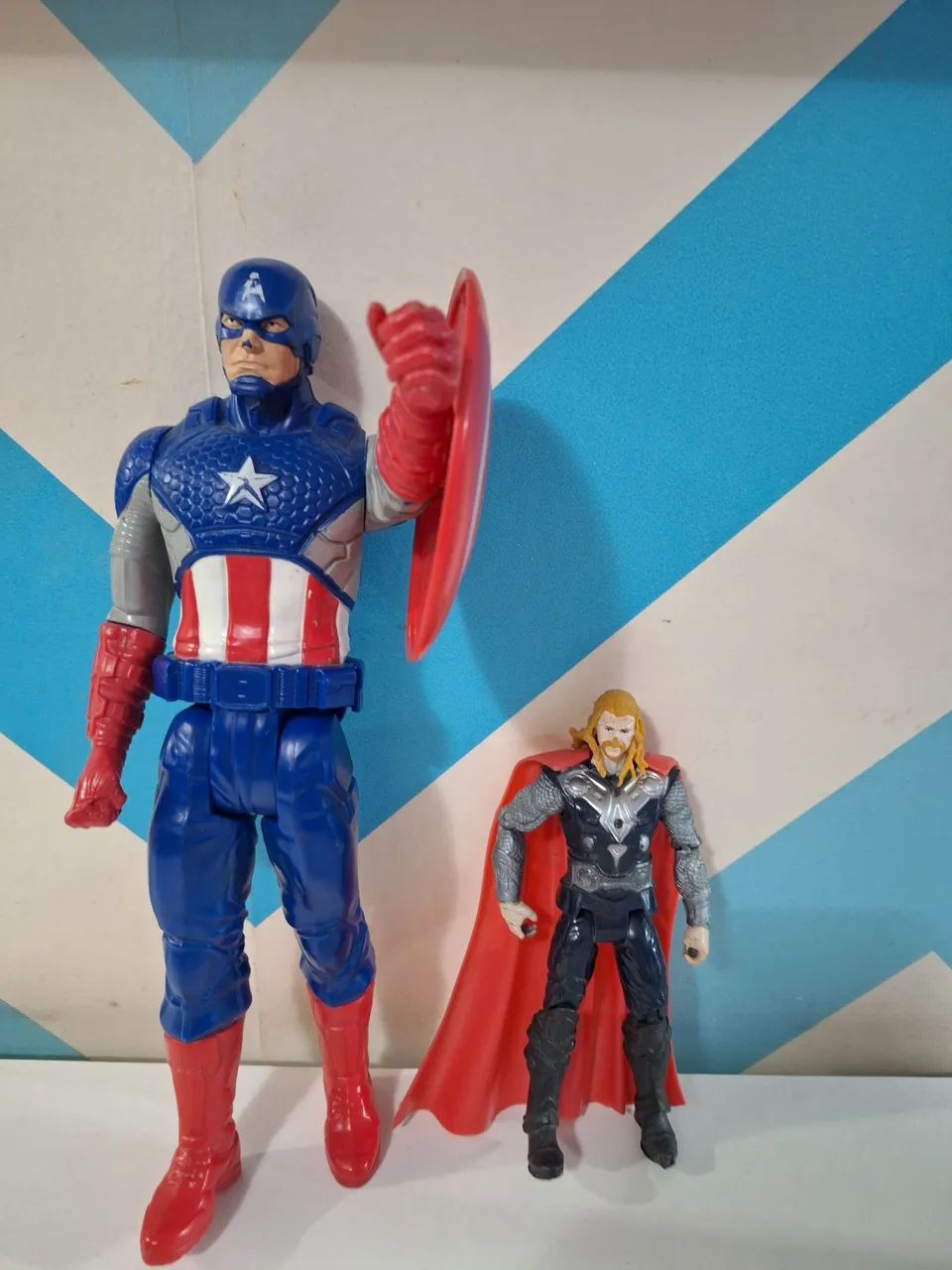 Capitão América e Thor - Foto 3