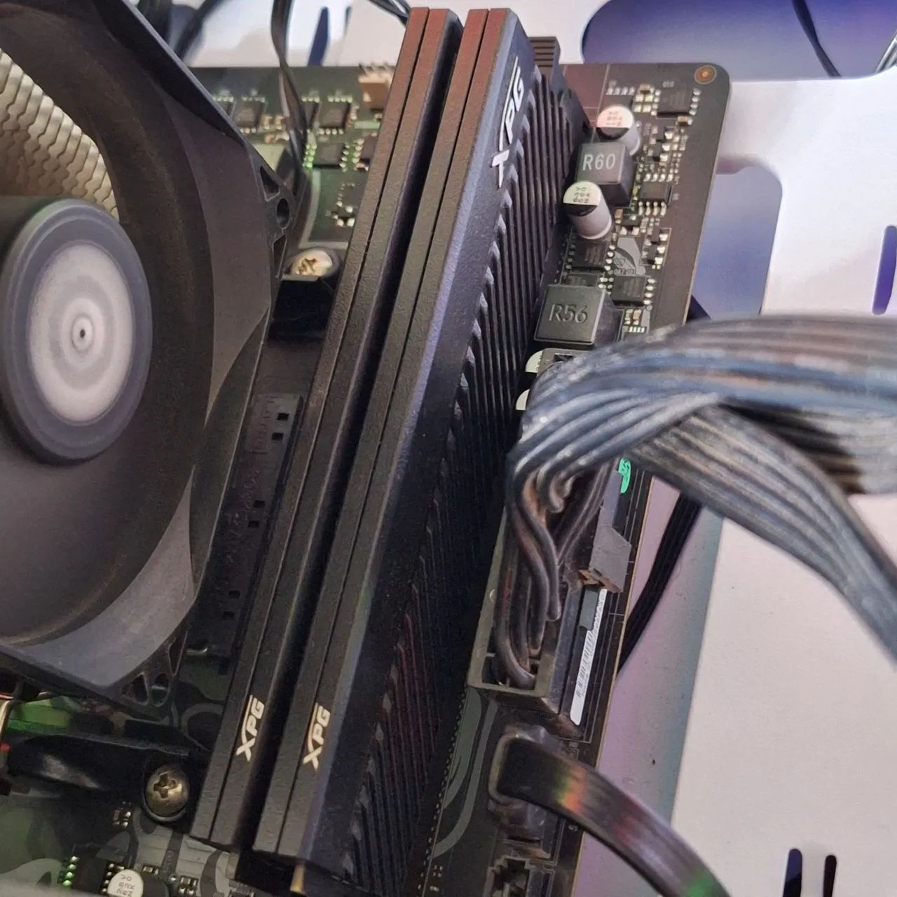 RAM 16GB (2x8) DDR4 3200MHz XMP - Roda LISO a 3600MHz+ (LEIA!) - Foto 3