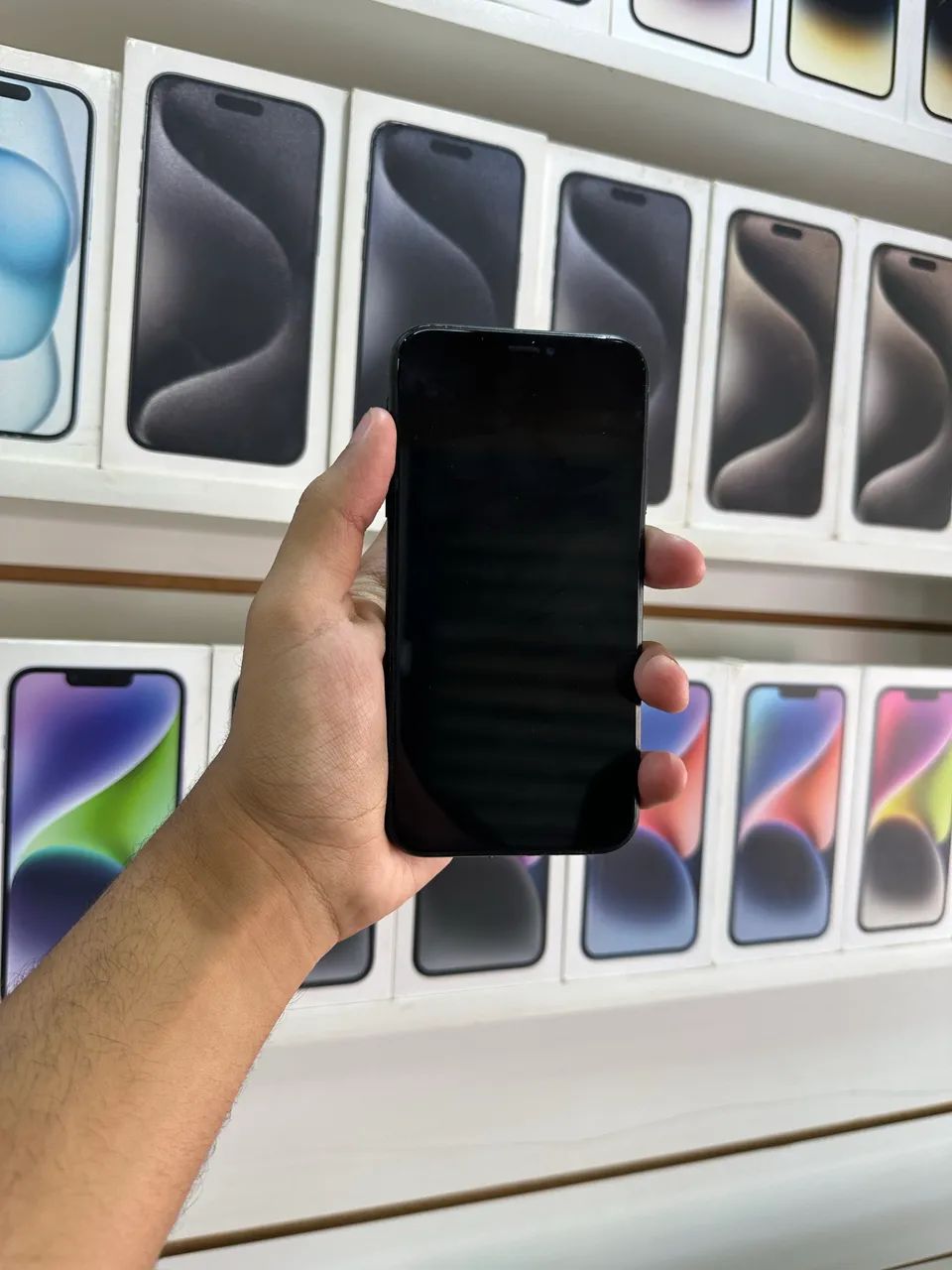 IPHONE XR PRETO 64 GB  - Foto 2