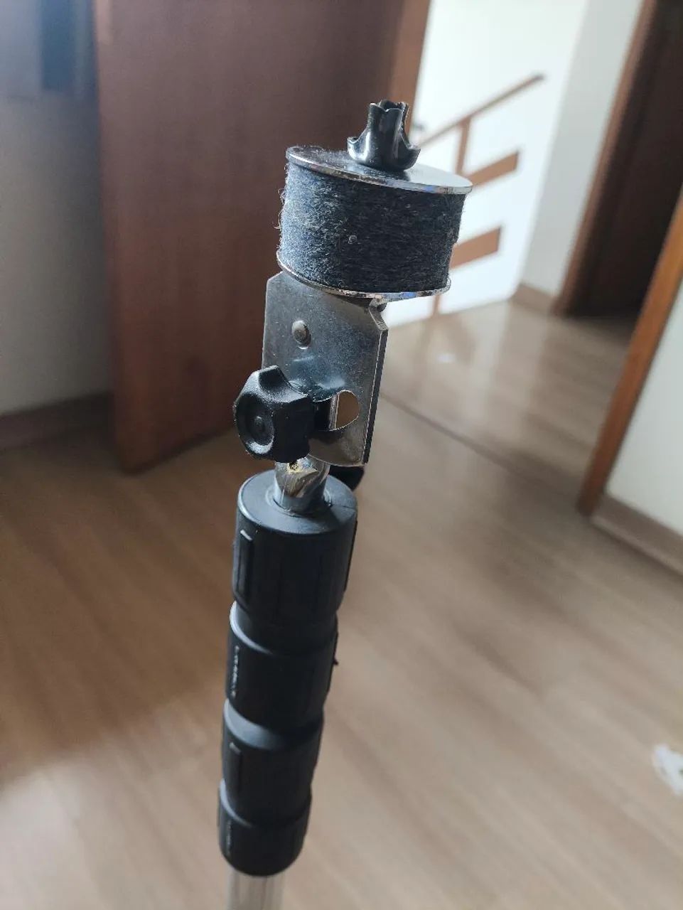 Estante reta para pratos de bateria 1,6m - Foto 2