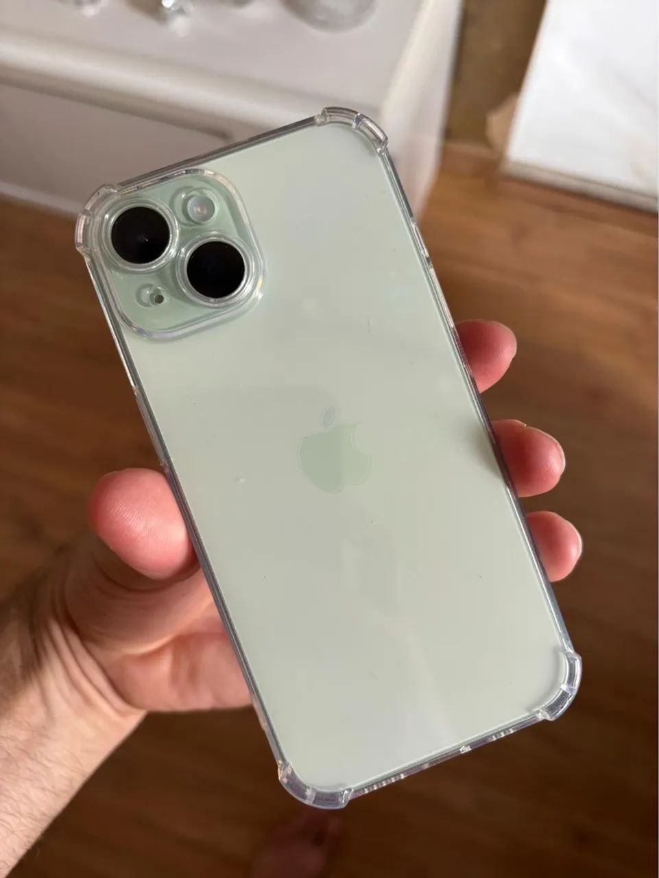 Capinha transparente para iPhone 15 - Foto 2