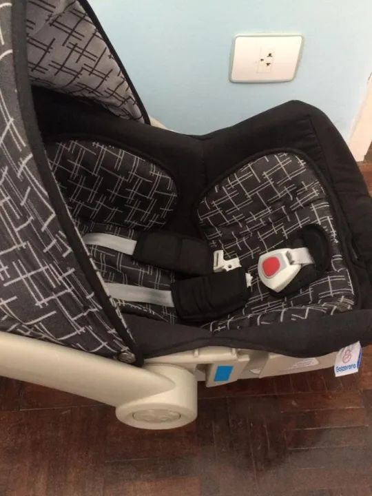 Carrinho de Bebê, Bebê Conforto e Base Galzerano - Foto 3