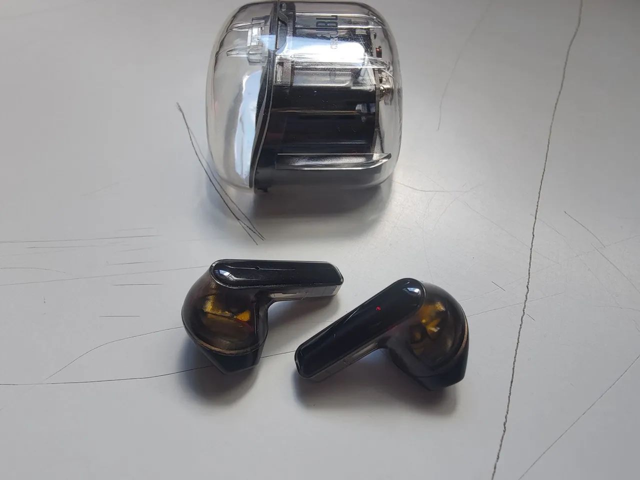 Fone de Ouvido bluetooth JBL tws translúcido  - Foto 3
