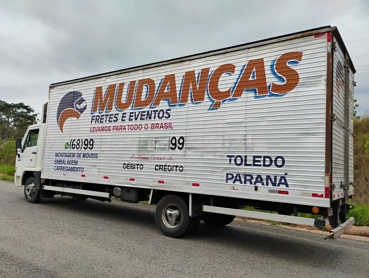 Disponível para prestar serviços 