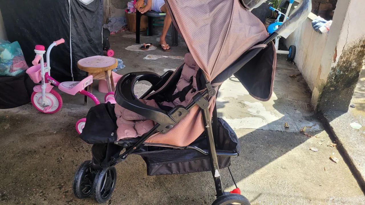 Carrinho de bebê Cosco - Foto 4