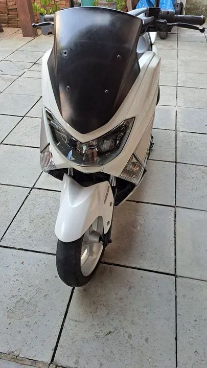 Scooter Yamaha Branca - Ótimo estado