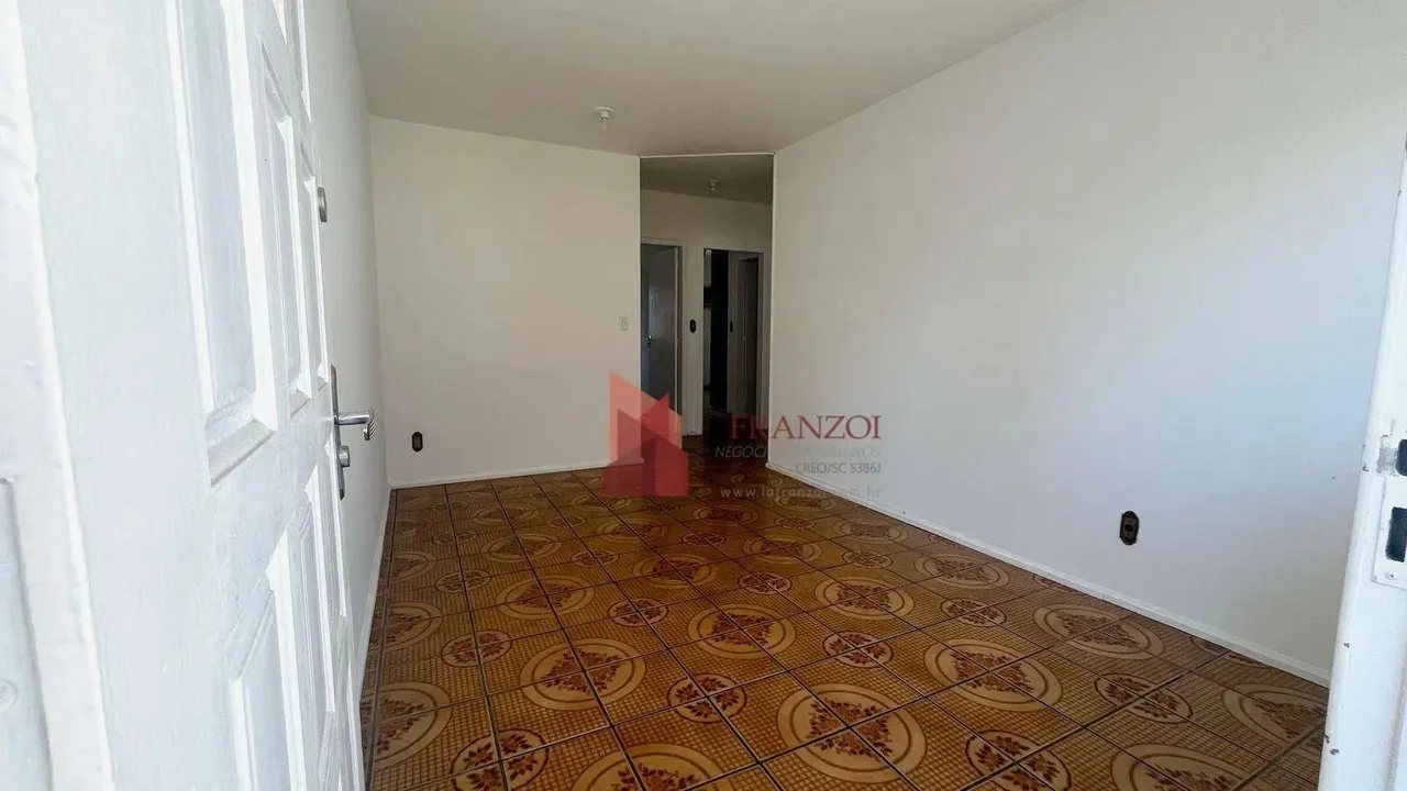 LOCAÇÃO: Apartamento com 2 dormitórios - Vila Operária - Itajaí/SC