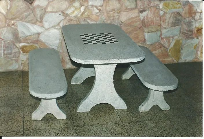Conjunto Mesa Retangular 1,40mx0,80m com 2 bancos - Foto 2