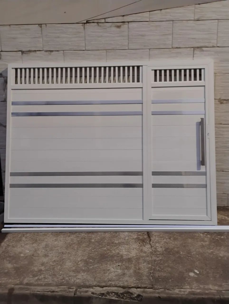 Portão de alumínio todos os tamanhos e modelos trabalhamos com portão  preto e branco  - Foto 3