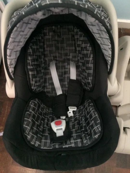 Carrinho de Bebê, Bebê Conforto e Base Galzerano - Foto 4