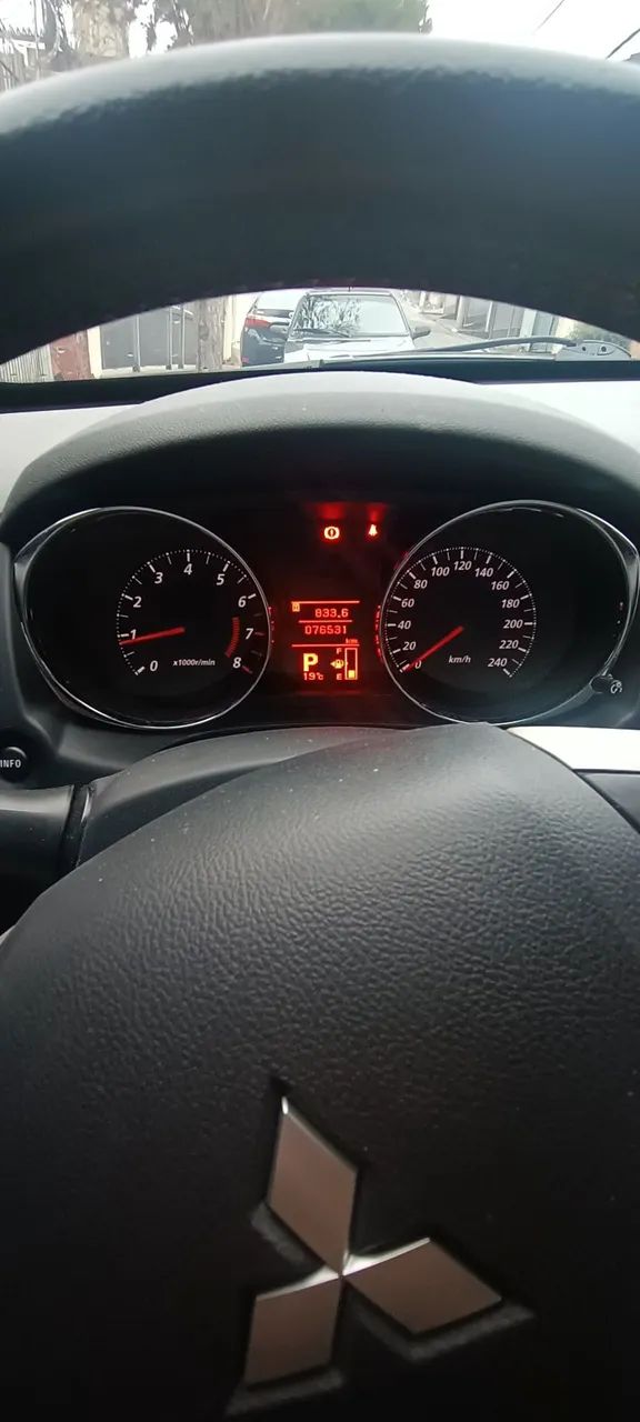 Mitsubishi Asx Completa Blindada nível I baixo km - Foto 2