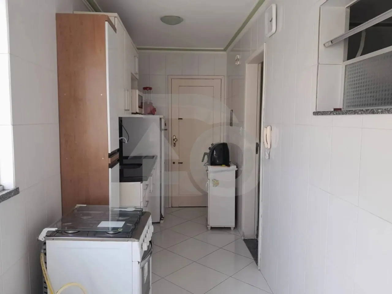 Apartamento no Condomínio Jardim das Hortências com 2 Quartos, 2 Banheiros e Garagem, Pont